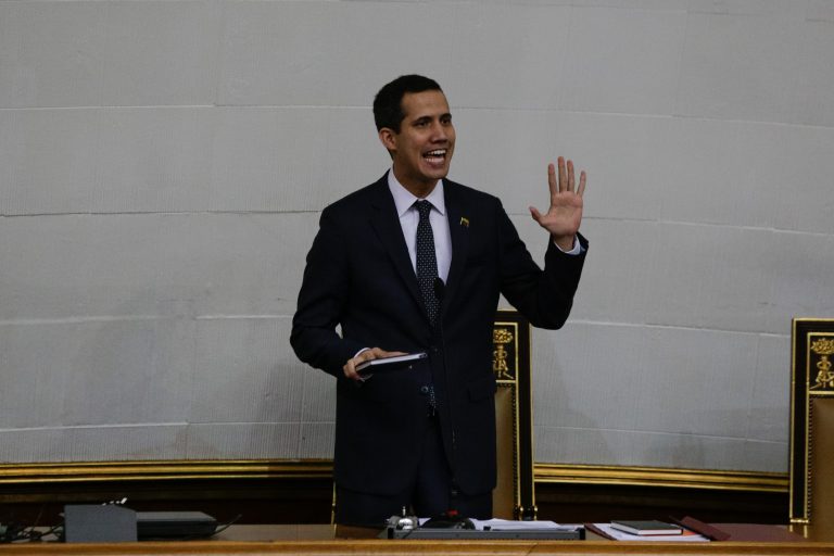 Fiscalía venezolana inicia nueva investigación contra Guaidó por masivo apagón