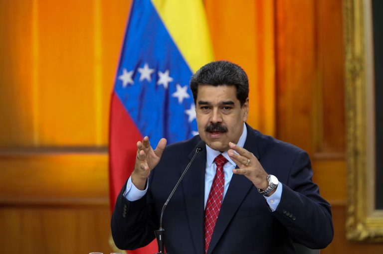 Maduro clama ayuda a México; crisis en Venezuela