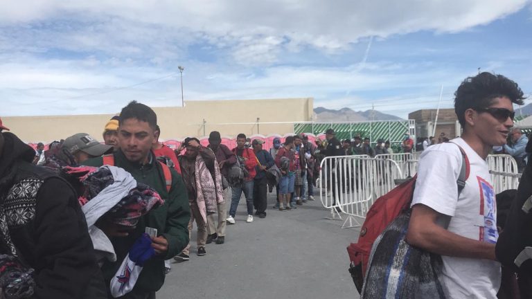 Extreman seguridad en la llegada de Migrantes a Saltillo