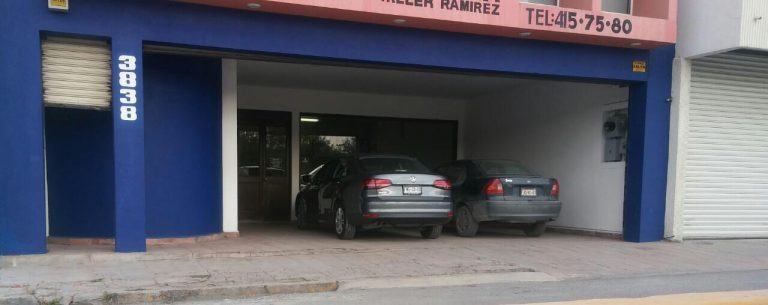 Asaltantes motorizados escapan con 135 mil pesos en Saltillo