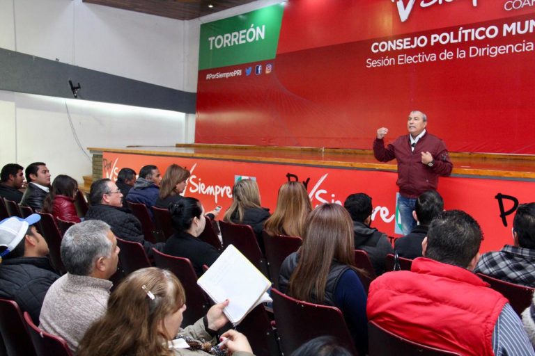 Capacita PRI a la 9a Generación de la Escuela de Cuadros