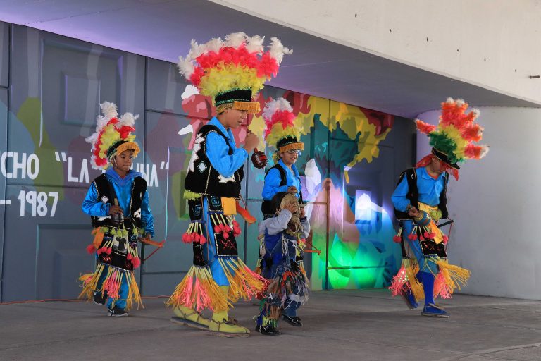 Inauguran mural en homenaje a Pancho, “La Gallina” al norte de Saltillo