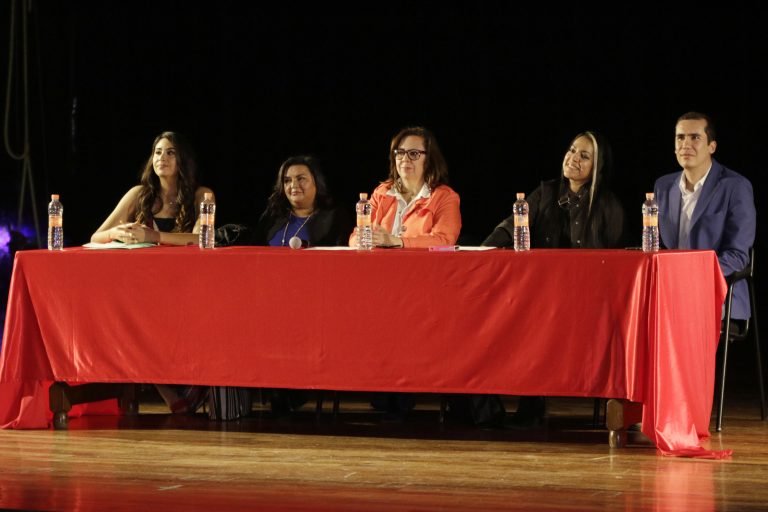 Realiza Escuela de Bachilleres Ateneo Fuente panel “Vivir Sin Miedo”