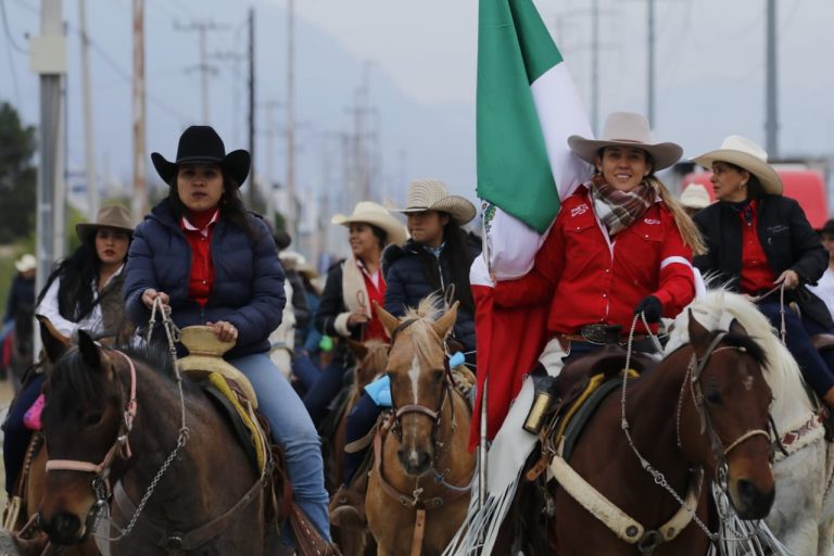 Se realiza con éxito cabalgata de mujeres