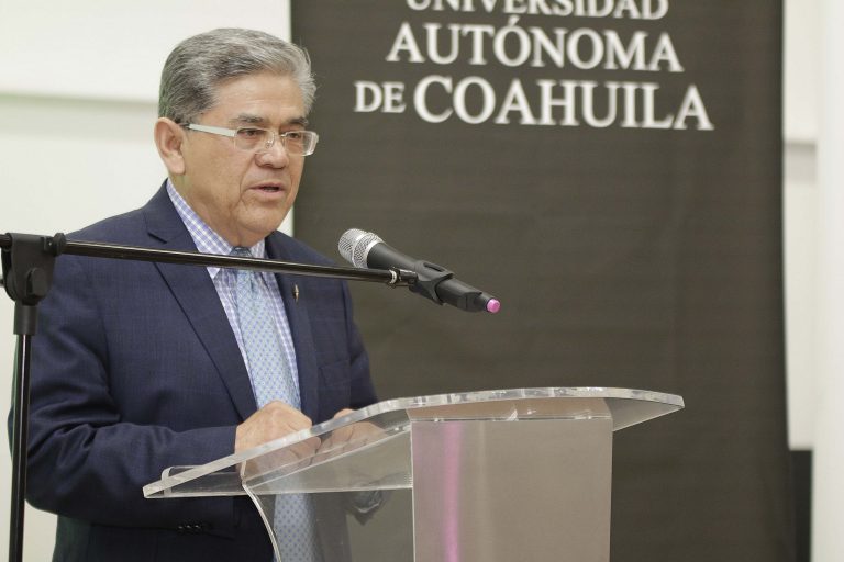 Destacada labor de la mujer en el quehacer universitario: rector Salvador Hernández Vélez