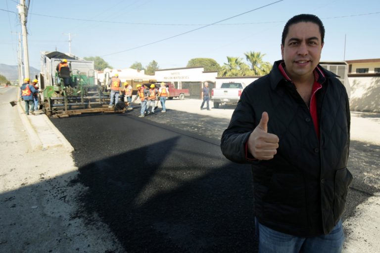 Recarpetean bulevar Plan de Guadalupe en Ramos