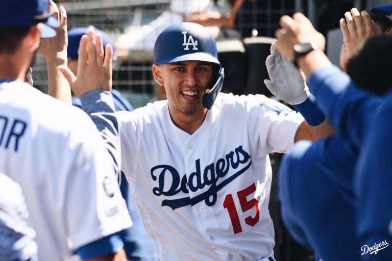 Dodgers anota 8 ‘home runs’ e impone récord para un ‘Opening Day’