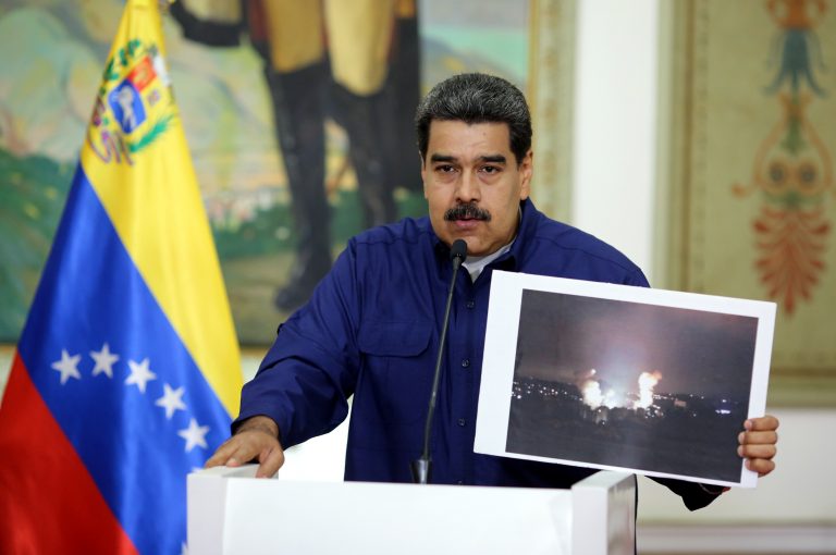 Impondrían nuevas sanciones a Maduro