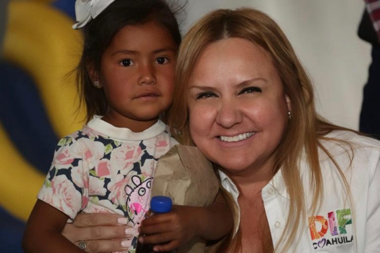 Más de ocho mil sonrisas de niños y niñas en ejidos de Coahuila con «Tardes Mágicas»: Marcela Gorgón