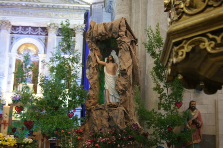 Celebran en Catedral «Domingo de Resurrección»