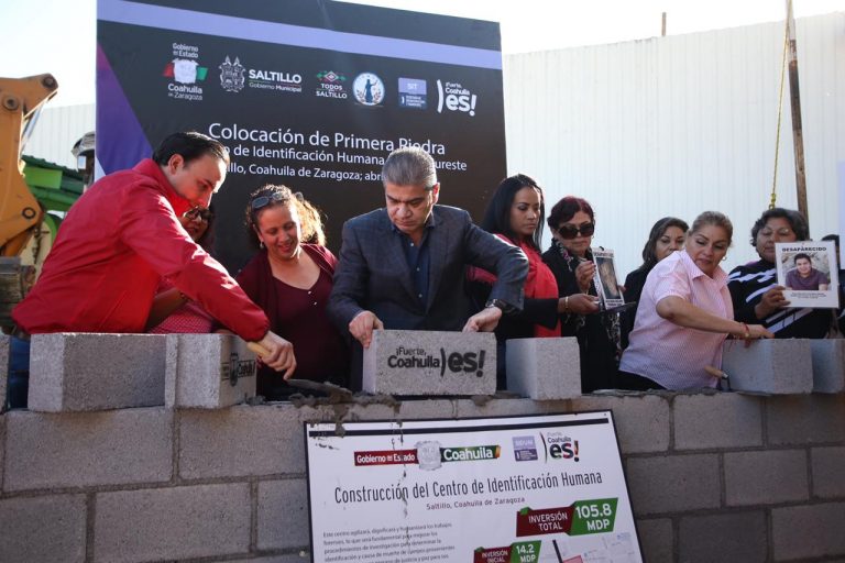 Colocan primera piedra del Centro de Identificación Humana de la Región Sureste de Coahuila