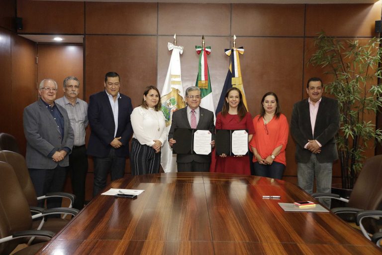 Firma UA de C convenio de colaboración con la Secretaria de Fiscalización y Rendición de Cuentas