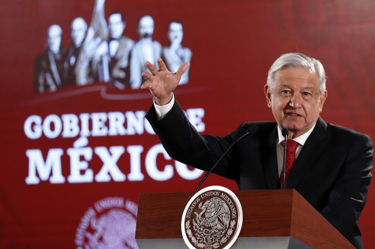 Seis meses de gobierno de AMLO, ¿cómo lo califican?