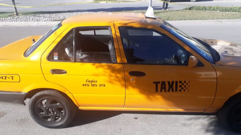 Muere mujer a bordo de taxi