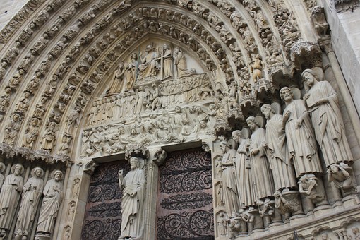 Sin registro de mexicanos afectados por incendio en Notre Dame