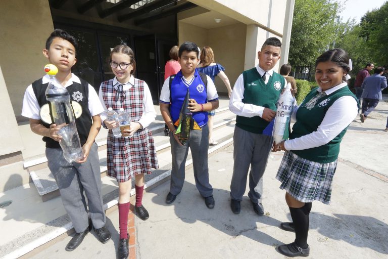 Participan estudiantes de secundaria en concursos científicos de la Facultad de Ciencias Físico Matemáticas de la UA de C