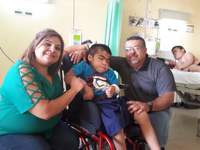 Atiende IMSS Coahuila a dos niños con el Síndrome de Hunter, enfermedad poco común en el mundo