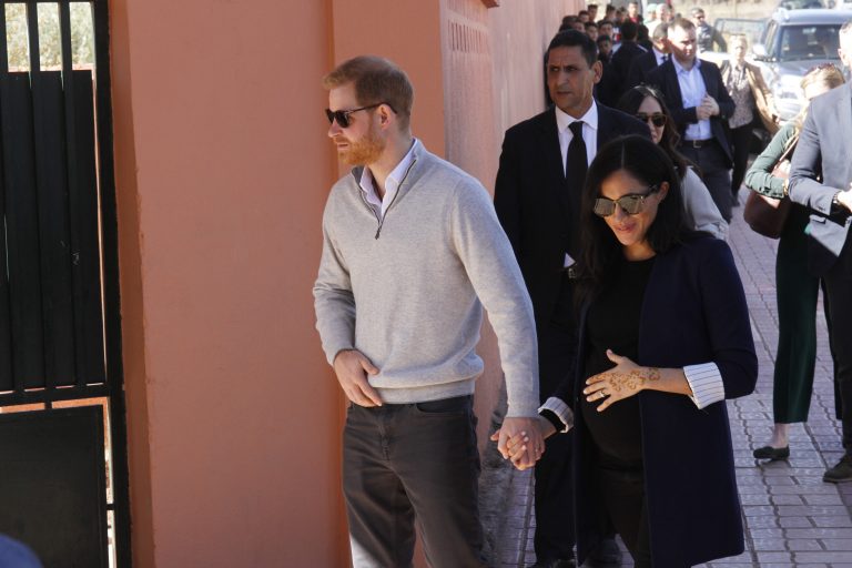 El príncipe Enrique y Meghan Markle perderán sus títulos honorarios