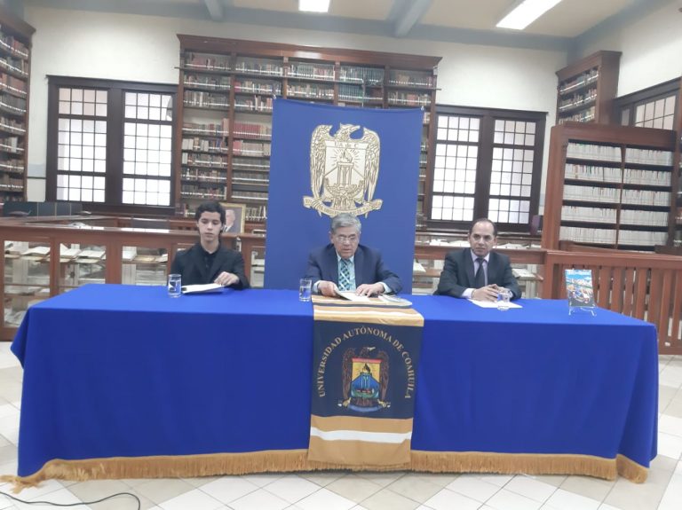 Presentan libro «Una Vida entre Dos Mundos» en Biblioteca del Ateneo