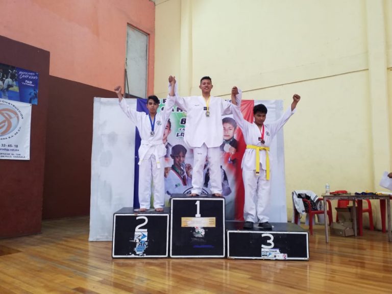 Alumnos de La Madriguera de Saltillo ganan oro y plata en Taekwondo