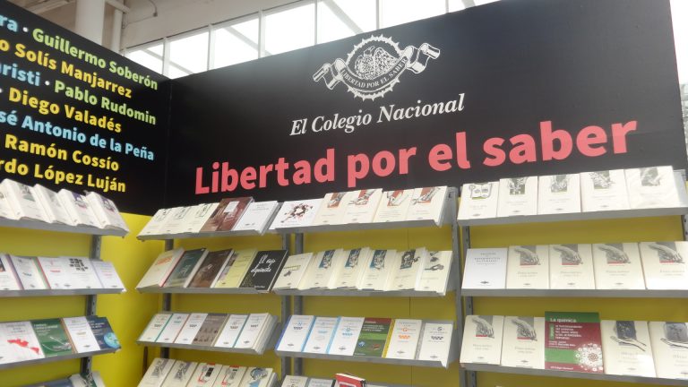 Continúa Colegio Nacional con oferta editorial y artística en la FILC 2019