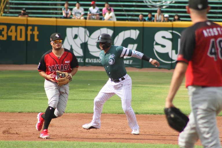 Guerreros derrota 14-3 a Saraperos de Saltillo para llevarse la serie completa de patio ajeno