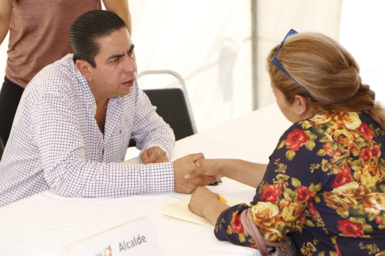 Llevan “Martes Ciudadanos” a la colonia Libertad en Ramos Arizpe