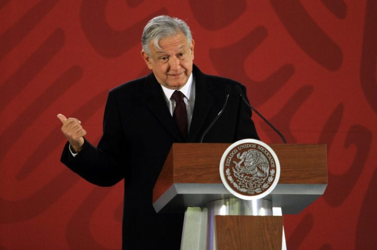 Confía AMLO que reforma educativa salga en periodo extraordinario