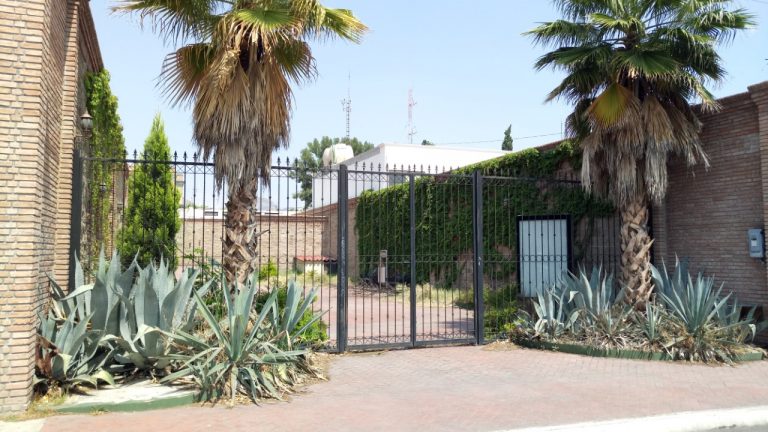 “Olvidan” Plaza del Normalismo en aniversario de la BENC