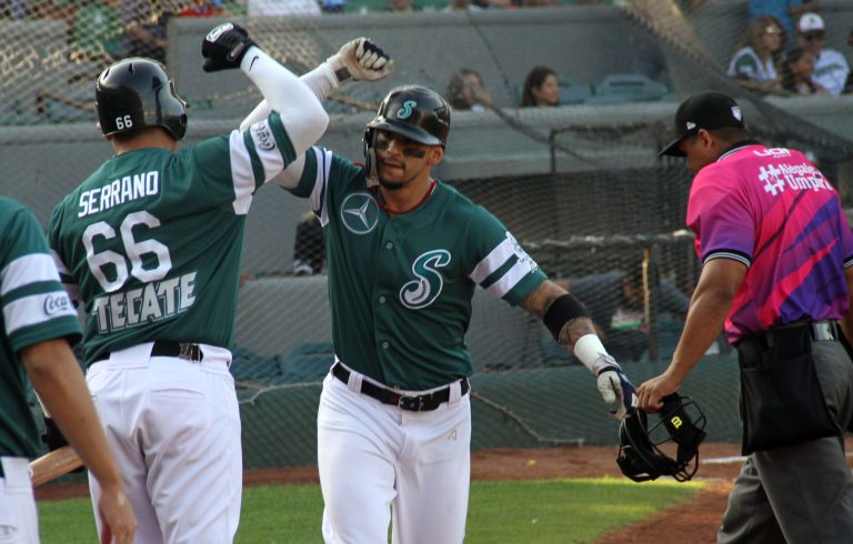 Saraperos triunfa 10 a 3 ante Bravos de León y consigue la sexta serie ganada en casa  