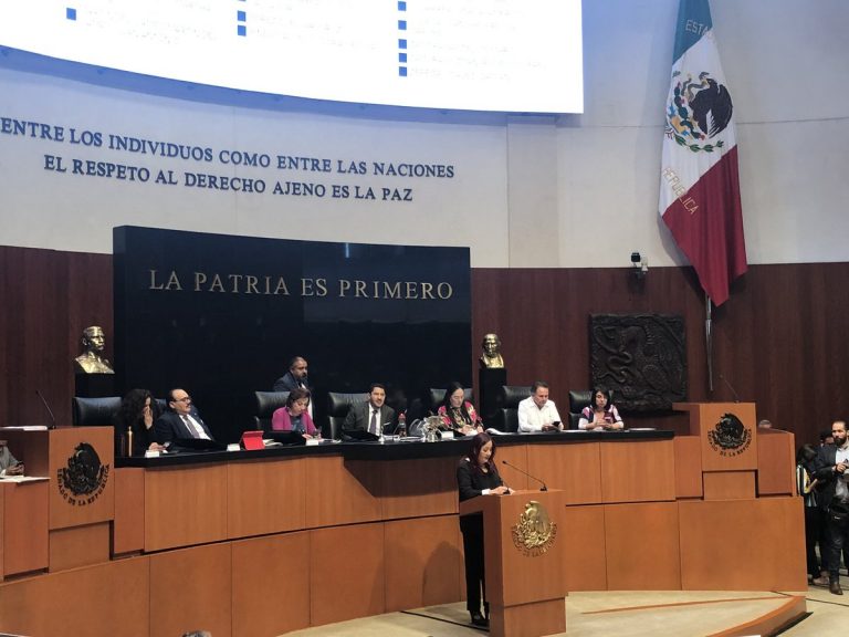 Morena logra sacar la reforma educativa de AMLO en el Senado; pasa a Congresos locales