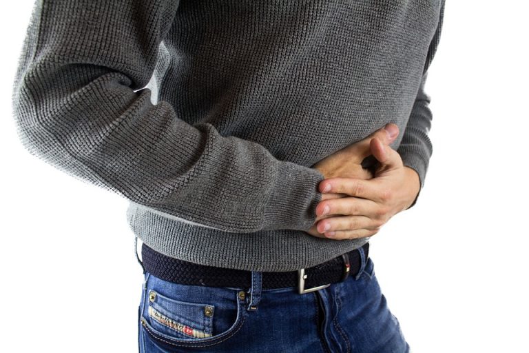 8 síntomas que podrían indicarte que sufres colitis nerviosa