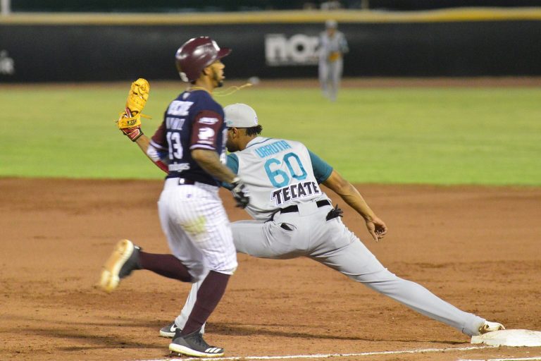 Saraperos gana 3-2 a Laguna y amarra doble juego