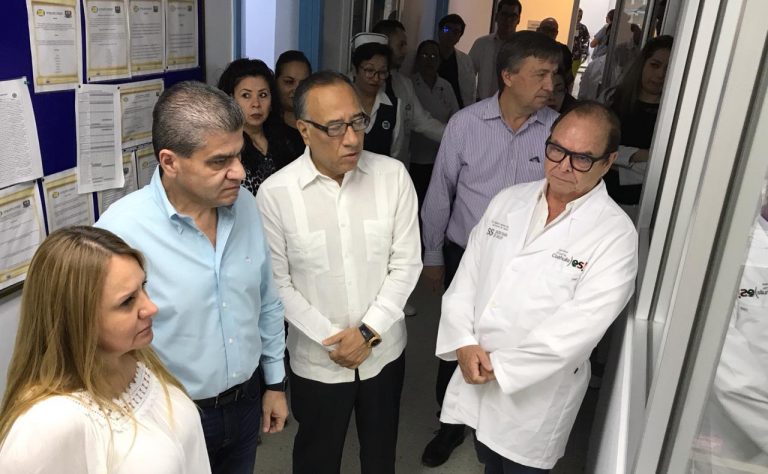 Riquelme supervisa reingeniería en el sector salud