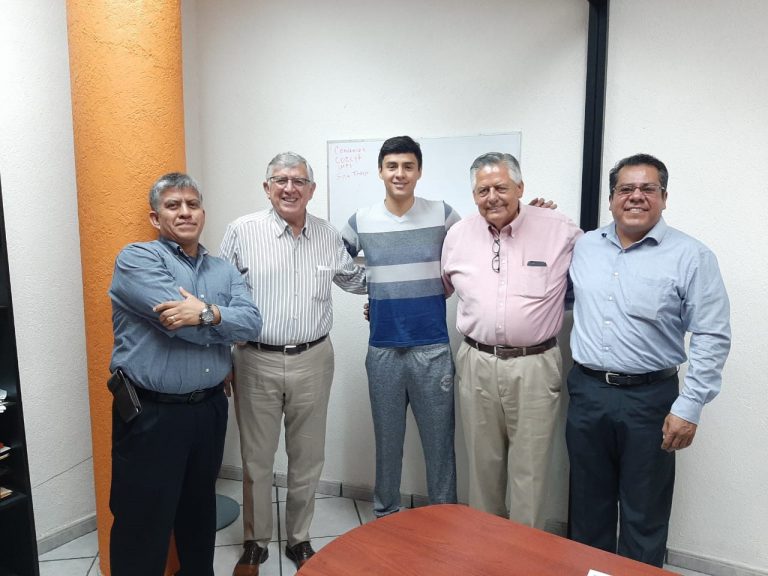 Alumno de la Facultad de Sistemas de la UA de C inicia su estancia de verano en la Universidad de Estudios Internacional de Shanghai