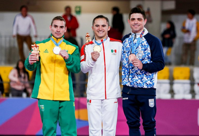 En Gimnasia, Fabián de Luna consigue la 13ª de oro para México