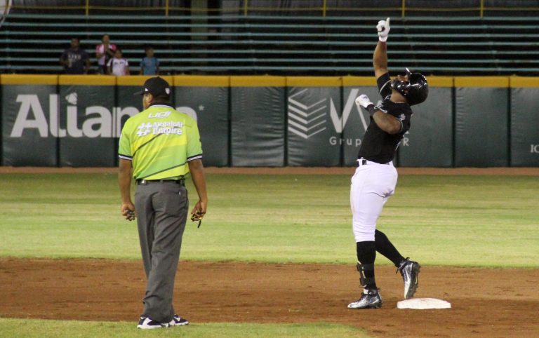 Se impone Saraperos de Saltillo 10 a 3 sobre Rieleros de Aguascalientes en el arranque de la serie