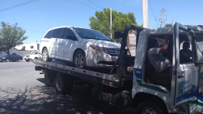 Aseguran a 91 migrantes en la carretera a Torreón