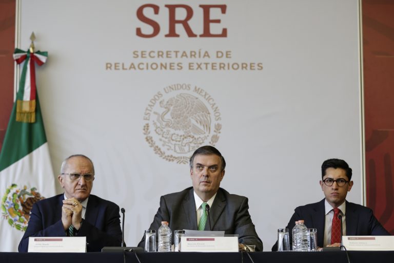 Ebrard y Pompeo se reunirán el domingo por tema migratorio