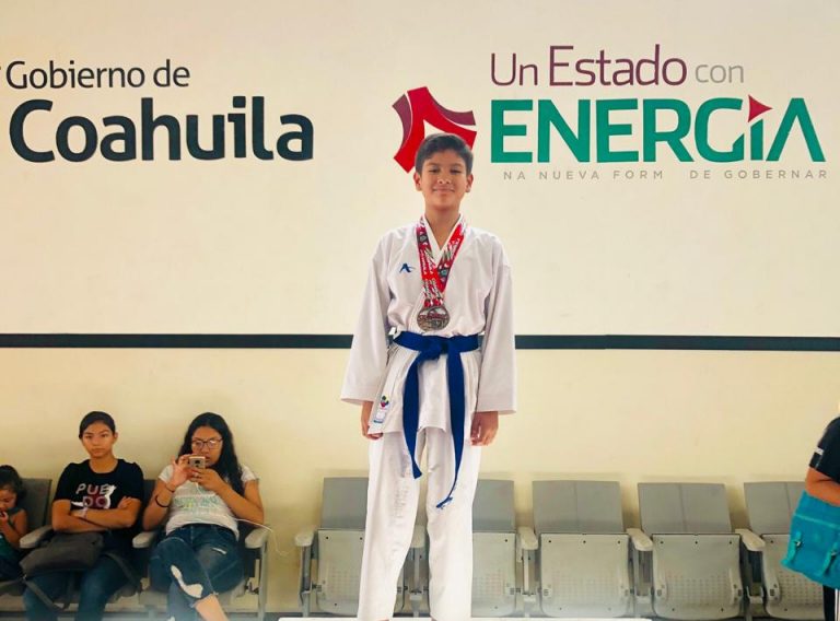 Ganan Anapaula y Edwin Alejandro Blanco Cueto medallas en Campeonato Estatal Abierto de Karate Coahuila 2019