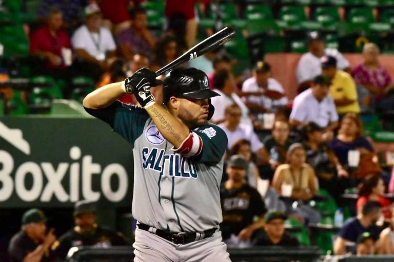 Leones de Yucatán gana 12 – 0 a Saraperos a base de cuadrangulares