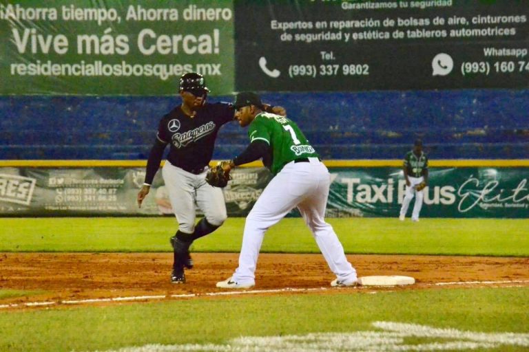 Olmecas gana 7 – 2 a Saraperos y empata la serie