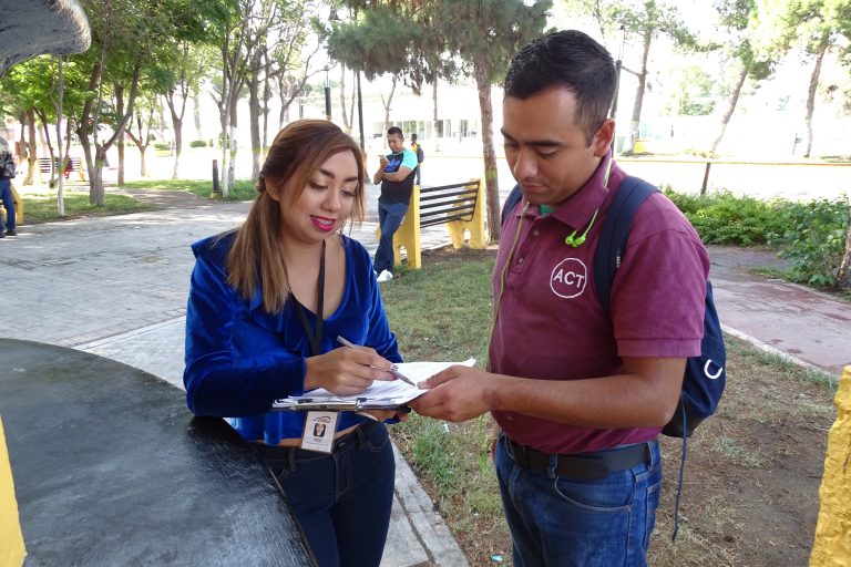 Realizan jornada de reclutamiento en Plaza del Águila, en Ramos Arizpe