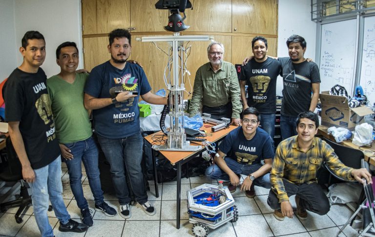 Robot de la UNAM triunfa en Australia