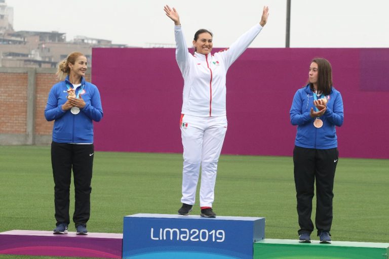 Alejandra Valencia lanza flechas de oro en Lima