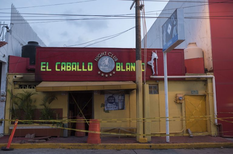 Deja 25 muertos ataque a centro nocturno en Coatzacoalcos