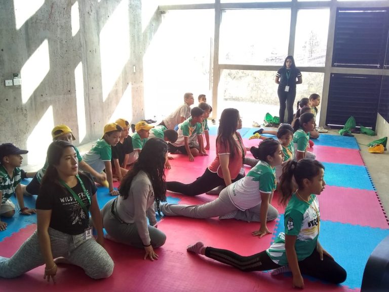 PRONNIF busca con yoga fortalecer habilidades en niñas y niños de Coahuila