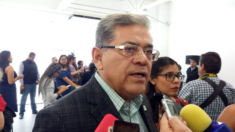 Recibió la UA de C 400 alumnos de escasos recursos en este ciclo escolar, cada uno pagó solo 10 pesos