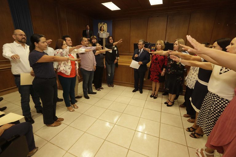 Rinden protesta Academias de Profesores de la UA de C Unidad Saltillo