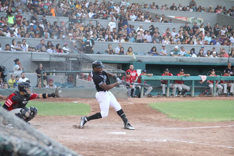 Toros de Tijuana escapa en la octava con cerrado duelo 2 a 1 ante Saraperos en Saltillo